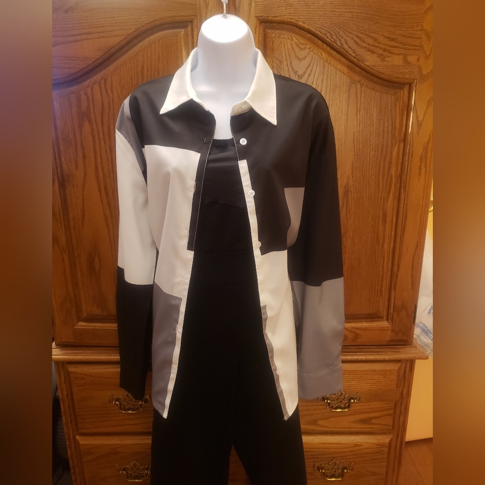 Color Block Button Down Shirt! - image 2